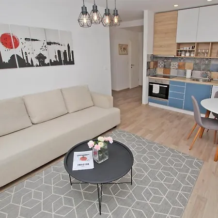 Morich In The Heart Of Old Town With Garden Apartment *