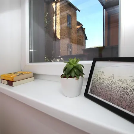 Morich In The Heart Of Old Town With Garden Apartment