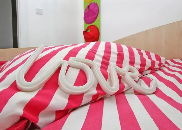 Morich In The Heart Of Old Town With Garden