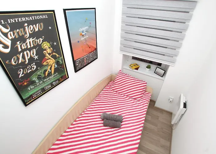 Morich In The Heart Of Old Town With Garden Apartament